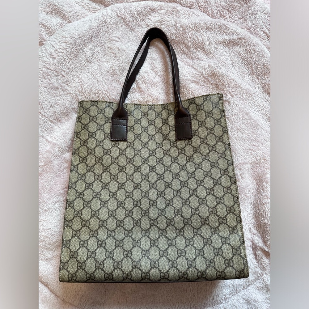 Gucci Supreme Tote